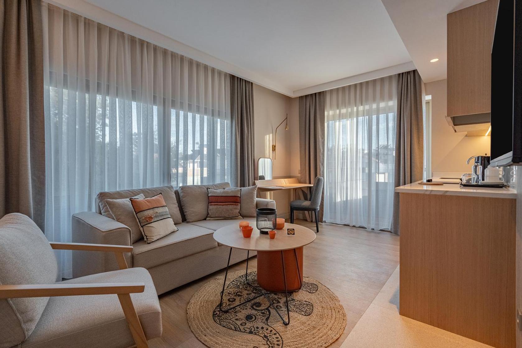 Oli Hotel And Suites Antalya Bagian luar foto