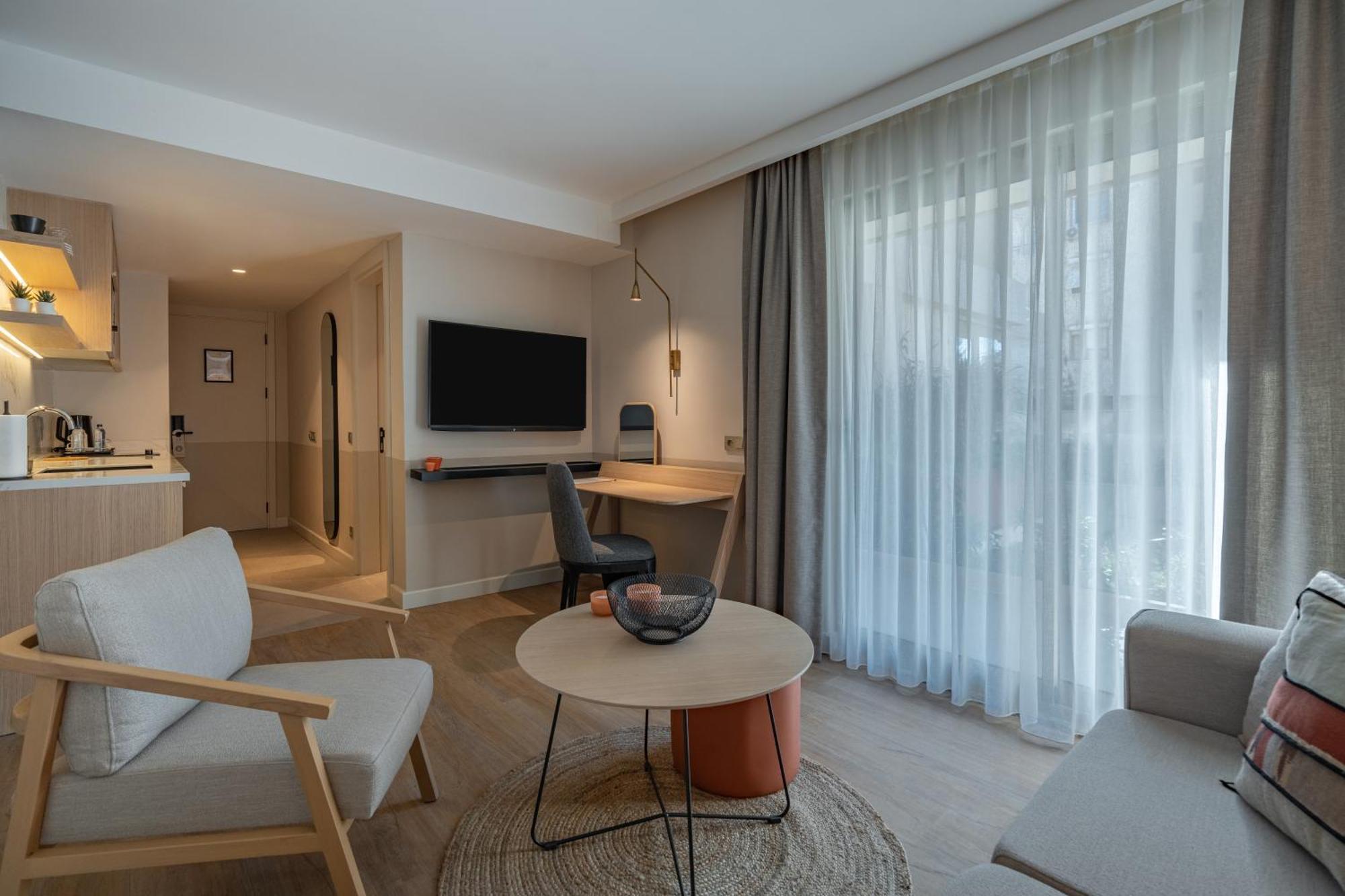 Oli Hotel And Suites Antalya Bagian luar foto